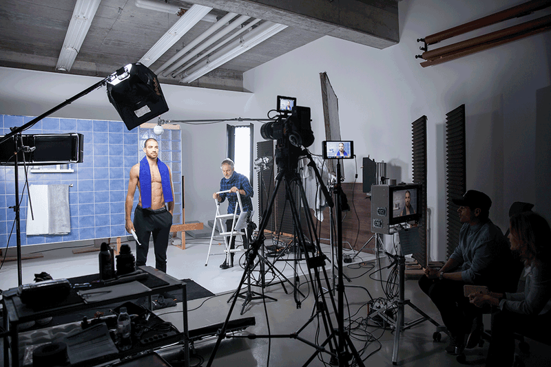 BI-FABRIC 4 Kit (200W Bi-Color) w/ V-Mount and Kit Case