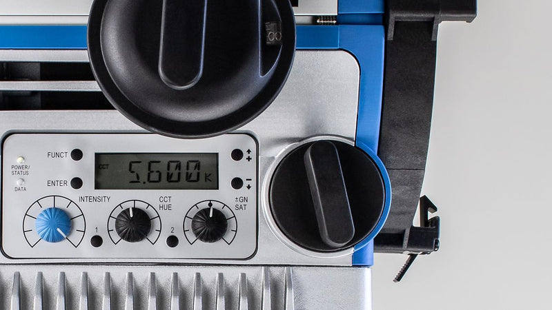 ARRI L7-C LED Fresnel Pole Op Blue/ Silver New Powercon Version