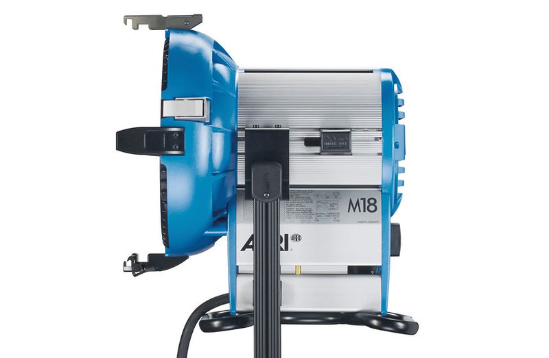 ARRI M18 Daylight Open Face Blue/ Silver c/w 0.5m Cable