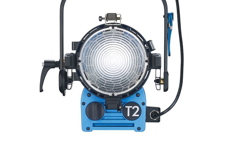 ARRI T2 Tungsten Fresnel Blu/Silver c/w 3m Cable, 4 Leaf Barndoor and filterframe